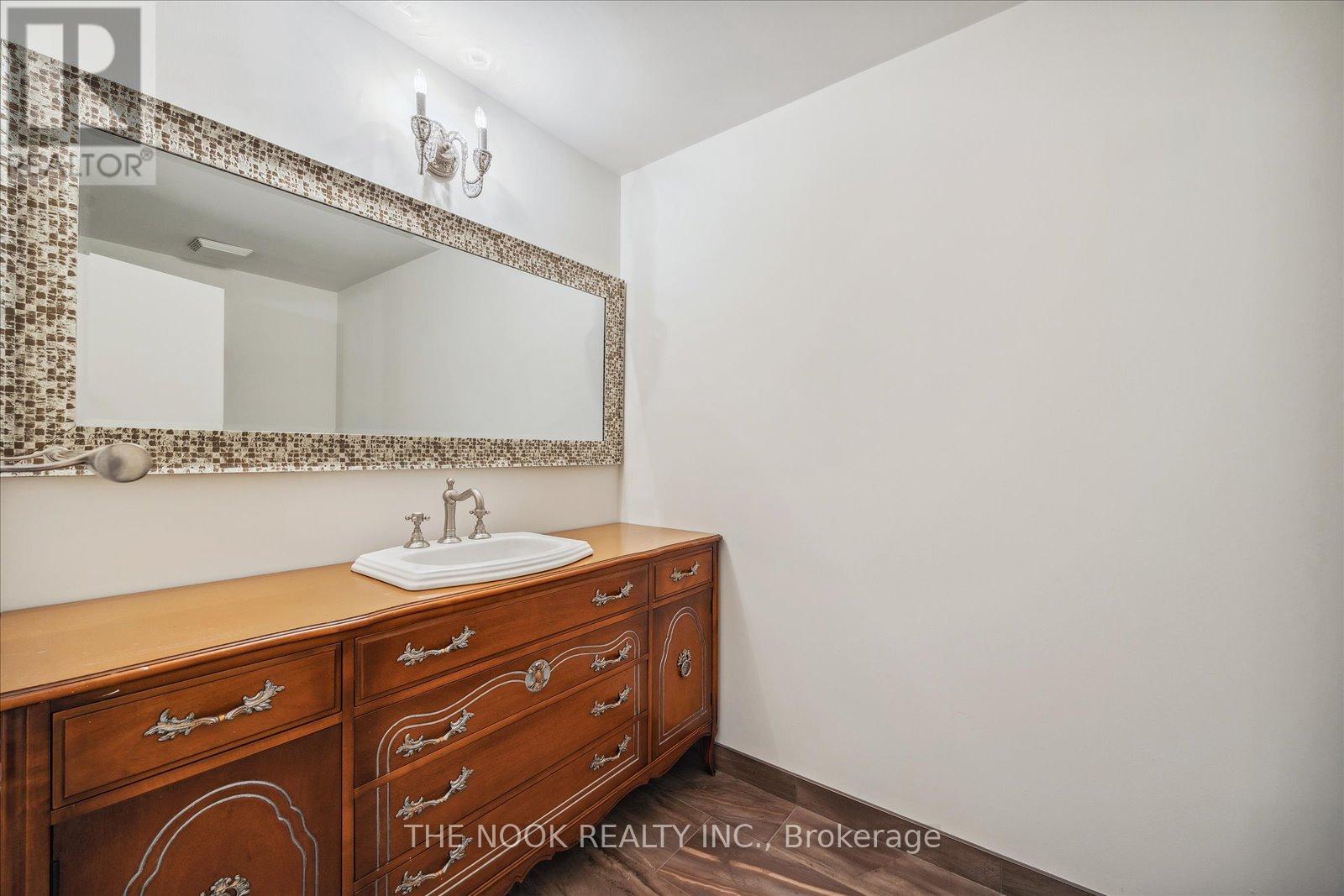 308 - 38 Walton Street, Port Hope, Ontario  L1A 1N1 - Photo 12 - X12465554