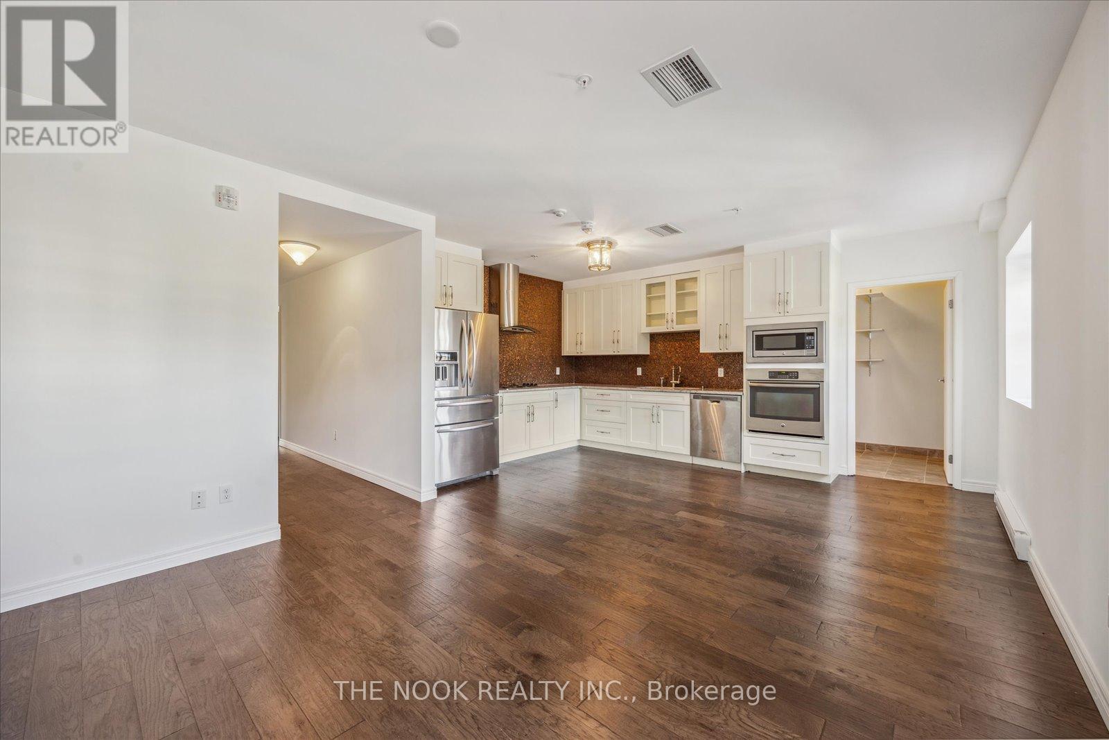 308 - 38 Walton Street, Port Hope, Ontario  L1A 1N1 - Photo 21 - X12465554