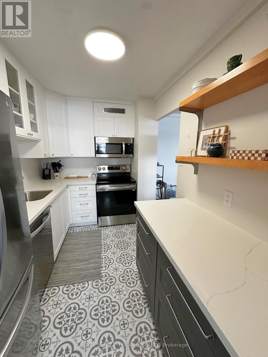 901 - 215 Glenridge Avenue, St. Catharines, Ontario  L2T 3J7 - Photo 7 - X12334035