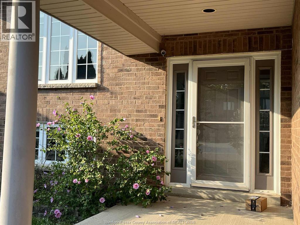 340 White Crescent, Amherstburg, Ontario  N9V 4C7 - Photo 2 - 25027326