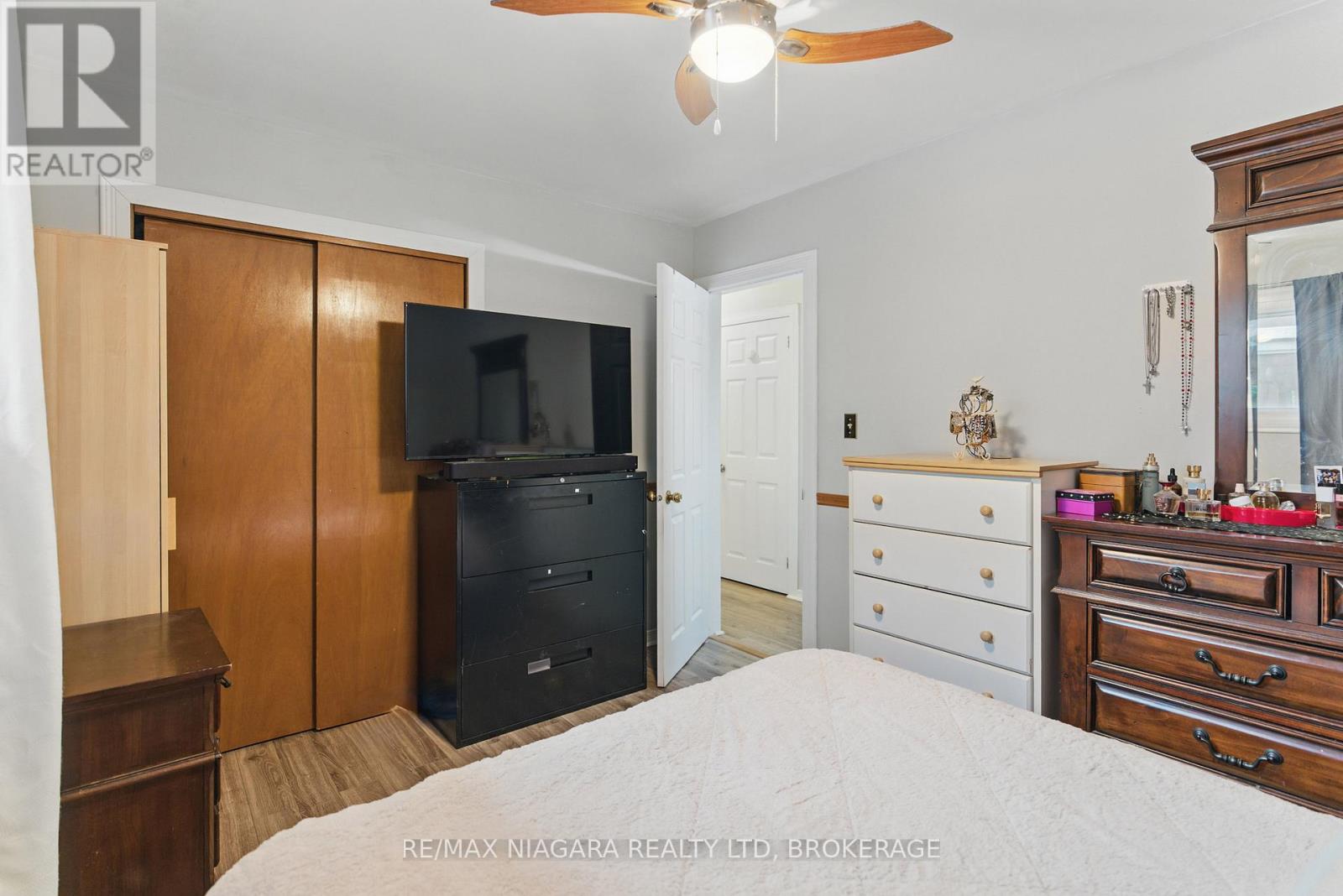 204 Hildred Street, Welland, Ontario  L3B 1N1 - Photo 17 - X12448874