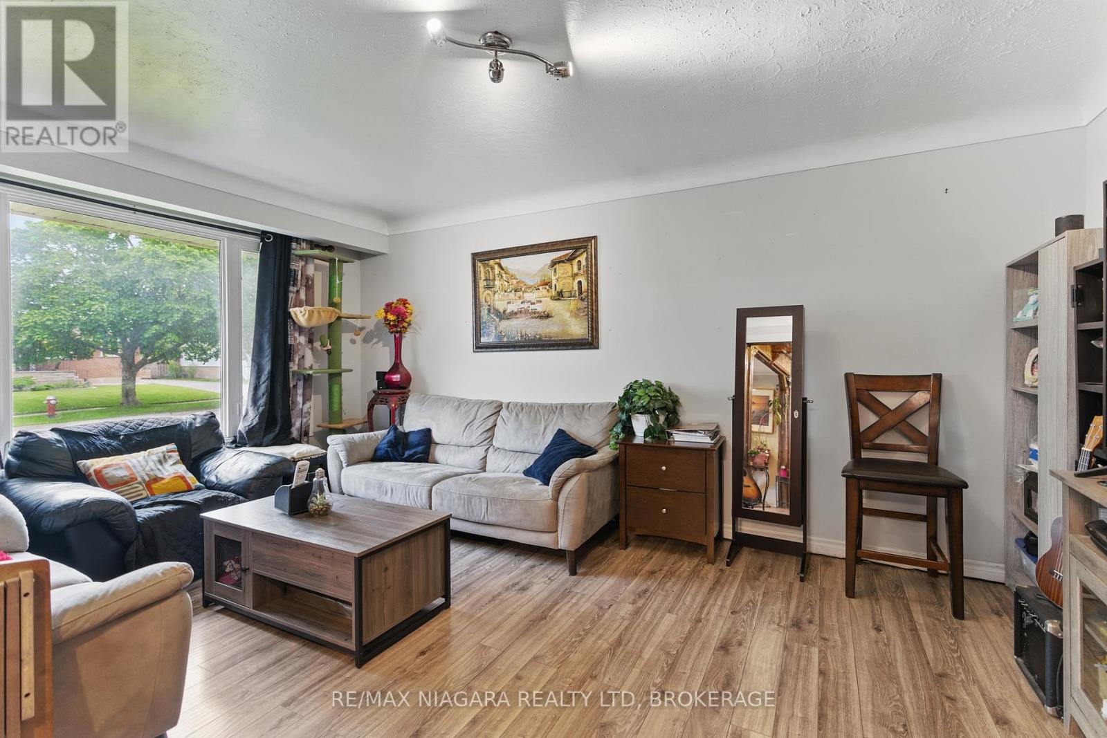 204 Hildred Street, Welland, Ontario  L3B 1N1 - Photo 7 - X12448874