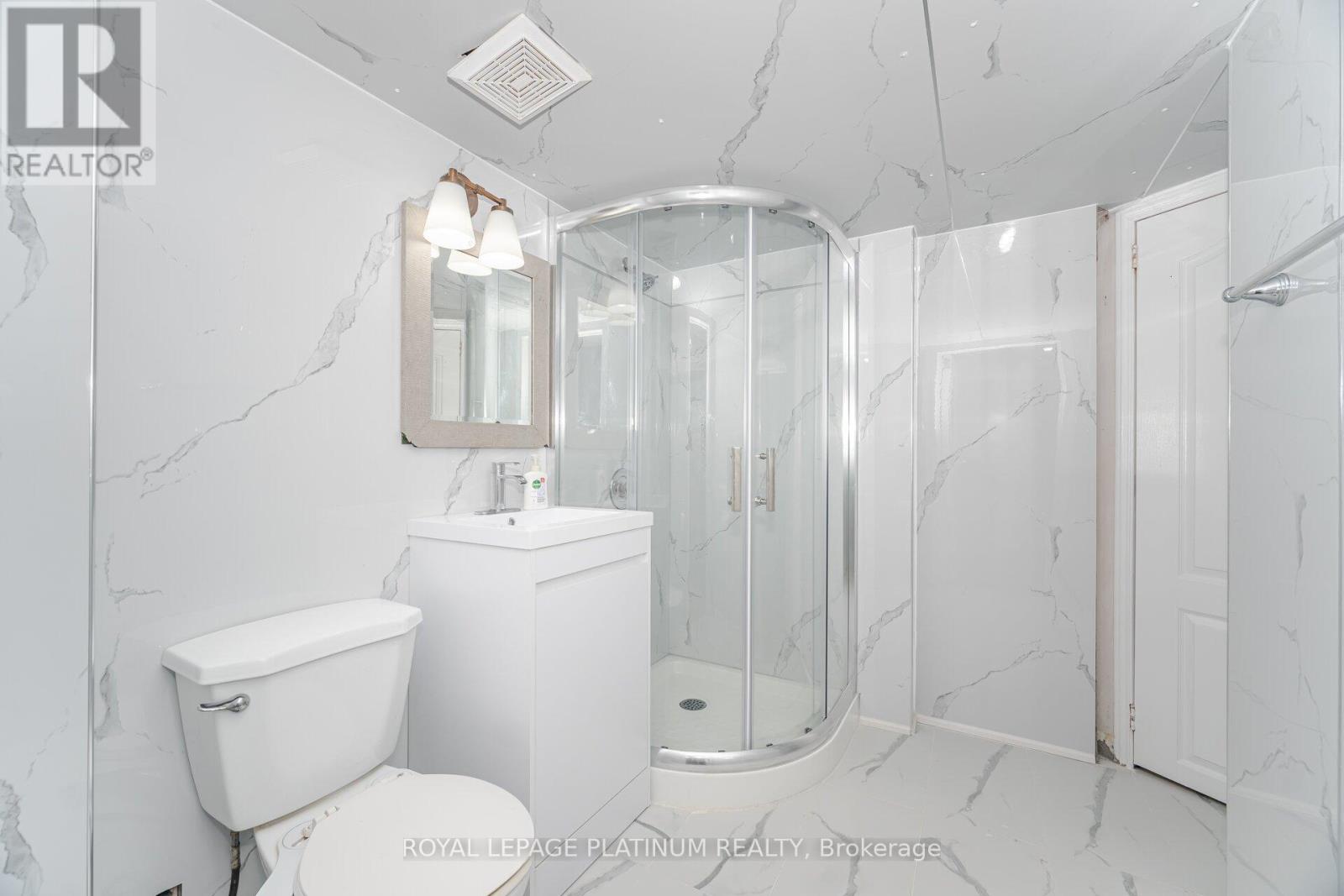 63 Culture Crescent, Brampton, Ontario L6X 4X8 - Photo 45 - W12480488