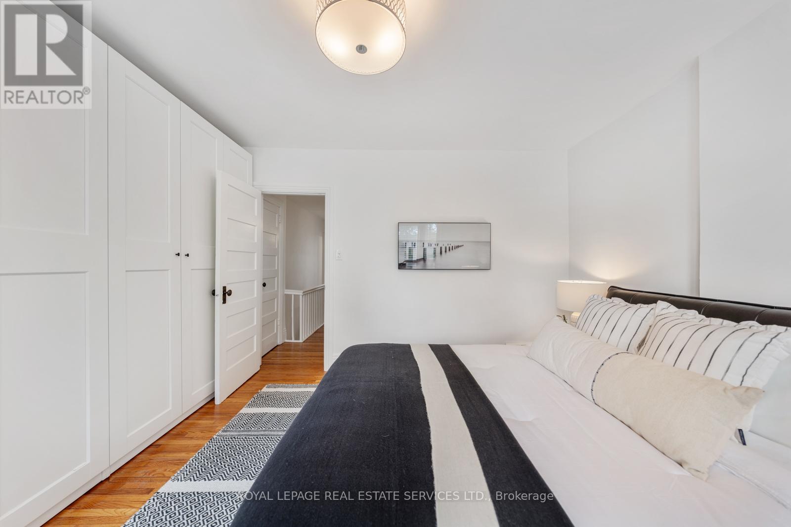 466 Beresford Avenue, Toronto, Ontario  M6S 3B7 - Photo 26 - W12483502