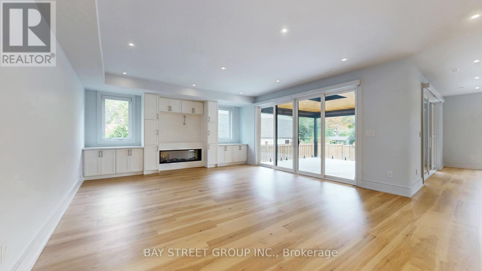 2267 Fifth Line W, Mississauga, Ontario  L5K 1V7 - Photo 7 - W12454521