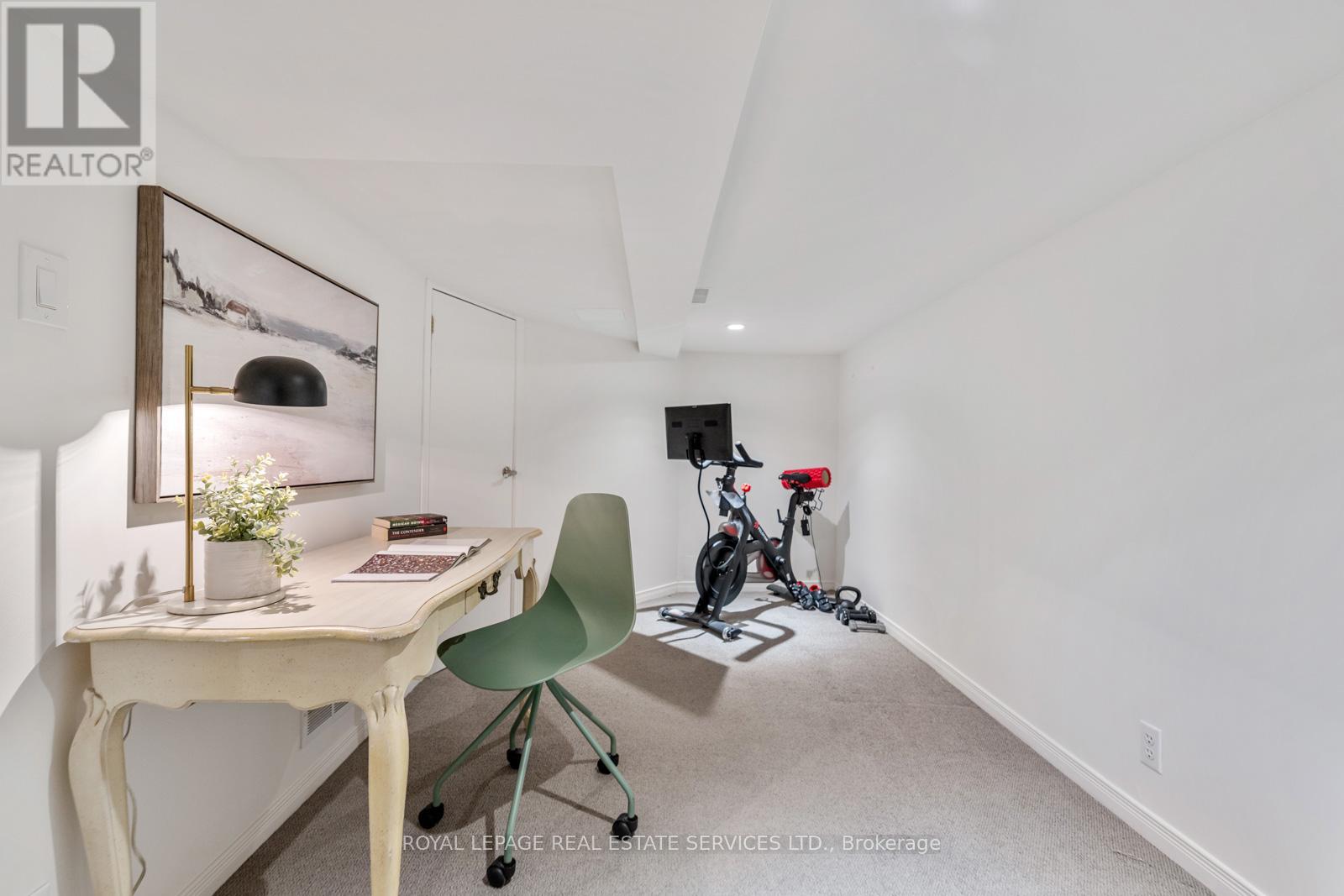 466 Beresford Avenue, Toronto, Ontario  M6S 3B7 - Photo 39 - W12483502