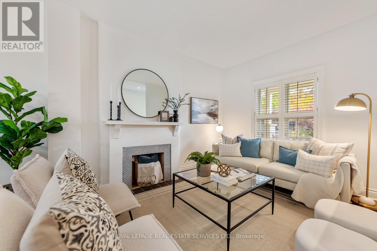 466 Beresford Avenue, Toronto, Ontario  M6S 3B7 - Photo 9 - W12483502