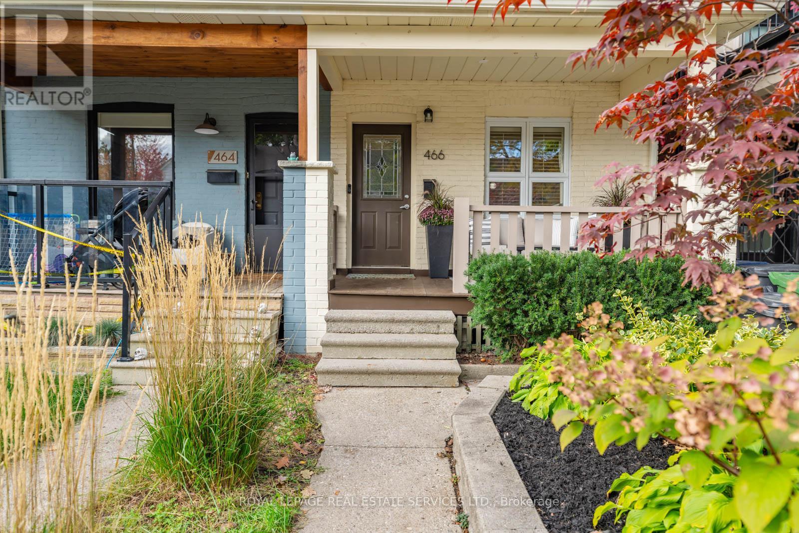 466 Beresford Avenue, Toronto, Ontario  M6S 3B7 - Photo 4 - W12483502