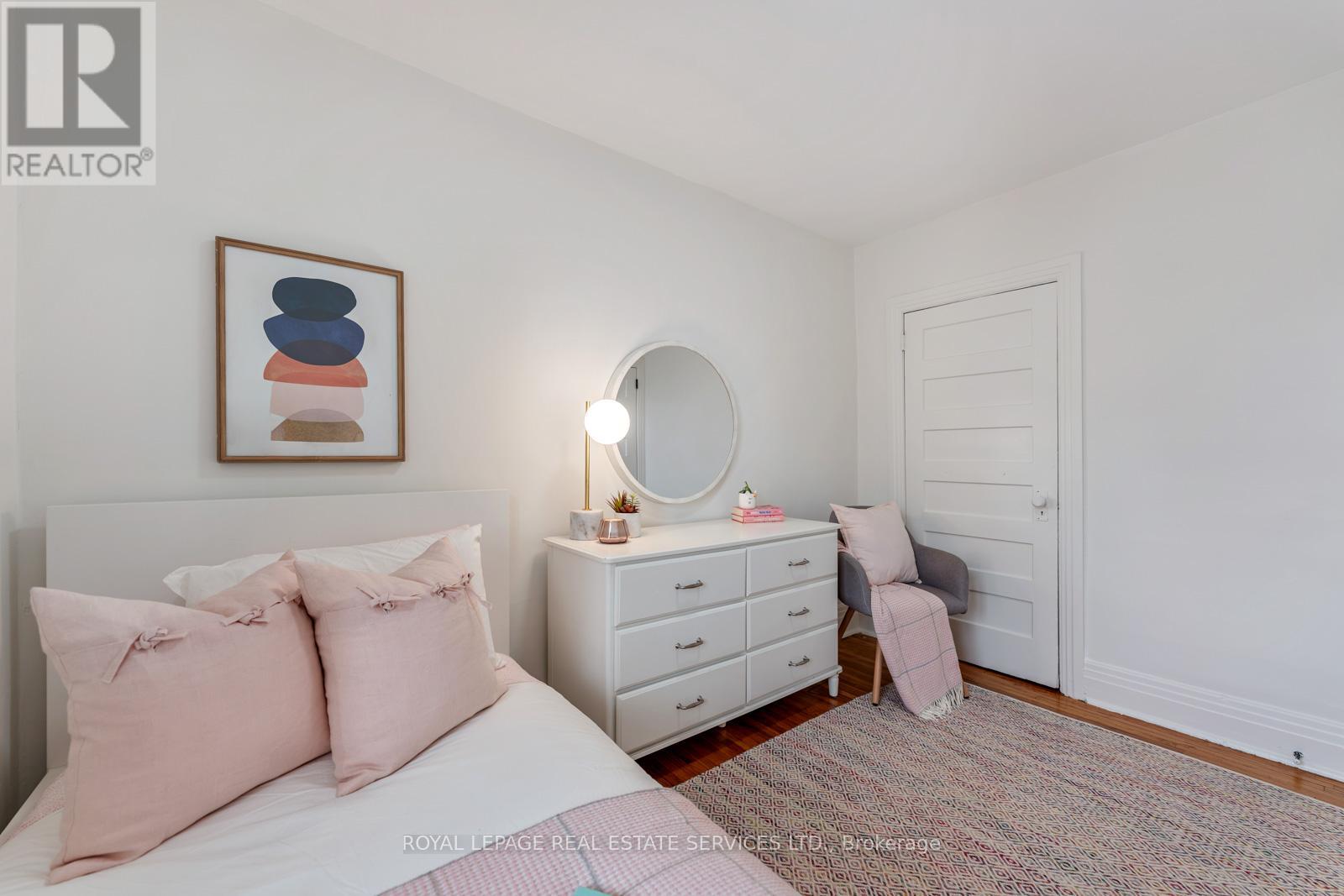 466 Beresford Avenue, Toronto, Ontario  M6S 3B7 - Photo 32 - W12483502