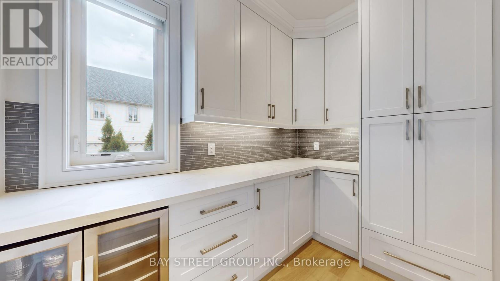 2267 Fifth Line W, Mississauga, Ontario  L5K 1V7 - Photo 13 - W12454521