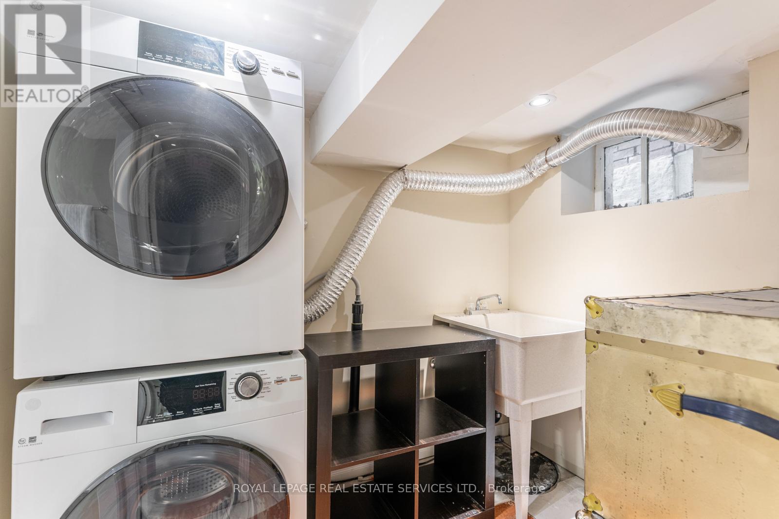 466 Beresford Avenue, Toronto, Ontario  M6S 3B7 - Photo 42 - W12483502