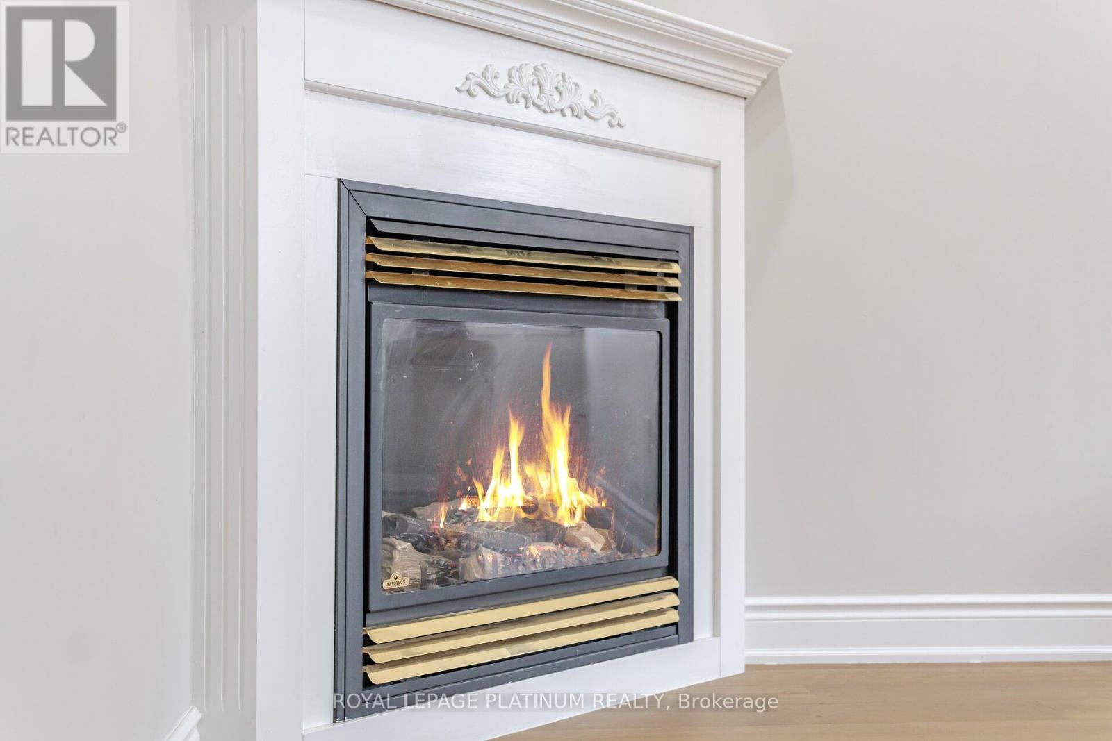 63 Culture Crescent, Brampton, Ontario L6X 4X8 - Photo 10 - W12480488