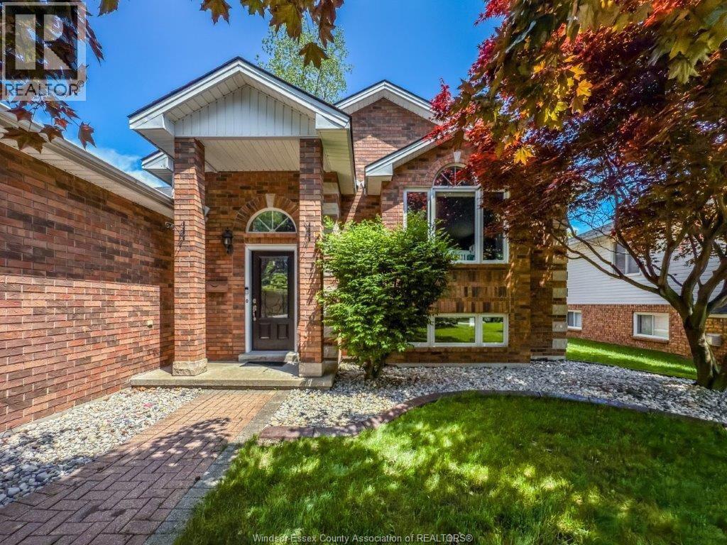 665 DELAWARE, LaSalle, Ontario