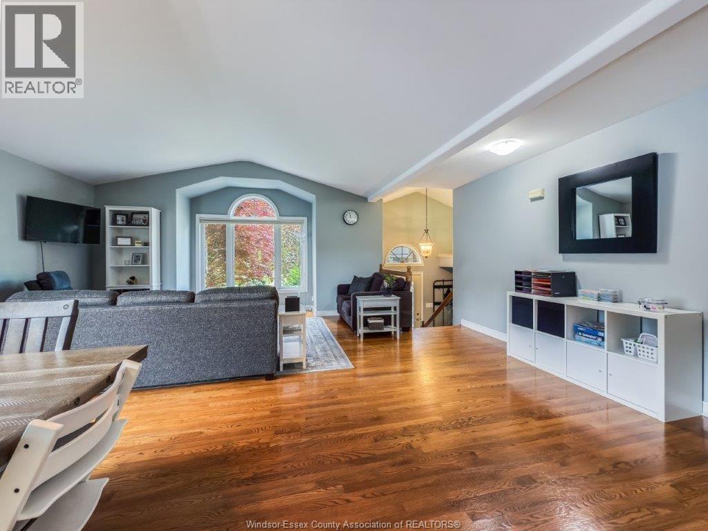 665 Delaware, Lasalle, Ontario  N9J 3J8 - Photo 5 - 25027330