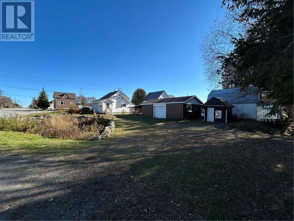 11 Dyke Street, Warren, Ontario  P0H 2N0 - Photo 5 - 2125392