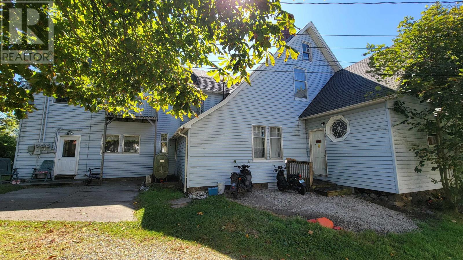 18 Parade Street, Yarmouth, Nova Scotia  B5A 3A4 - Photo 4 - 202526728