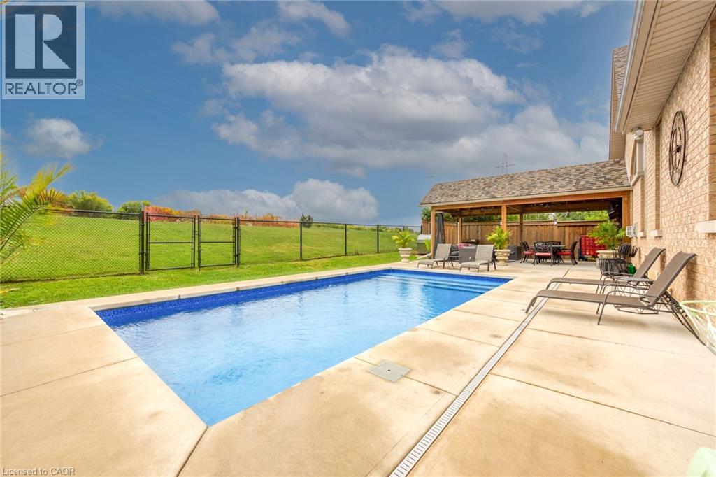 117 Christopher Drive, Hamilton, Ontario  L9B 1G6 - Photo 43 - 40782630