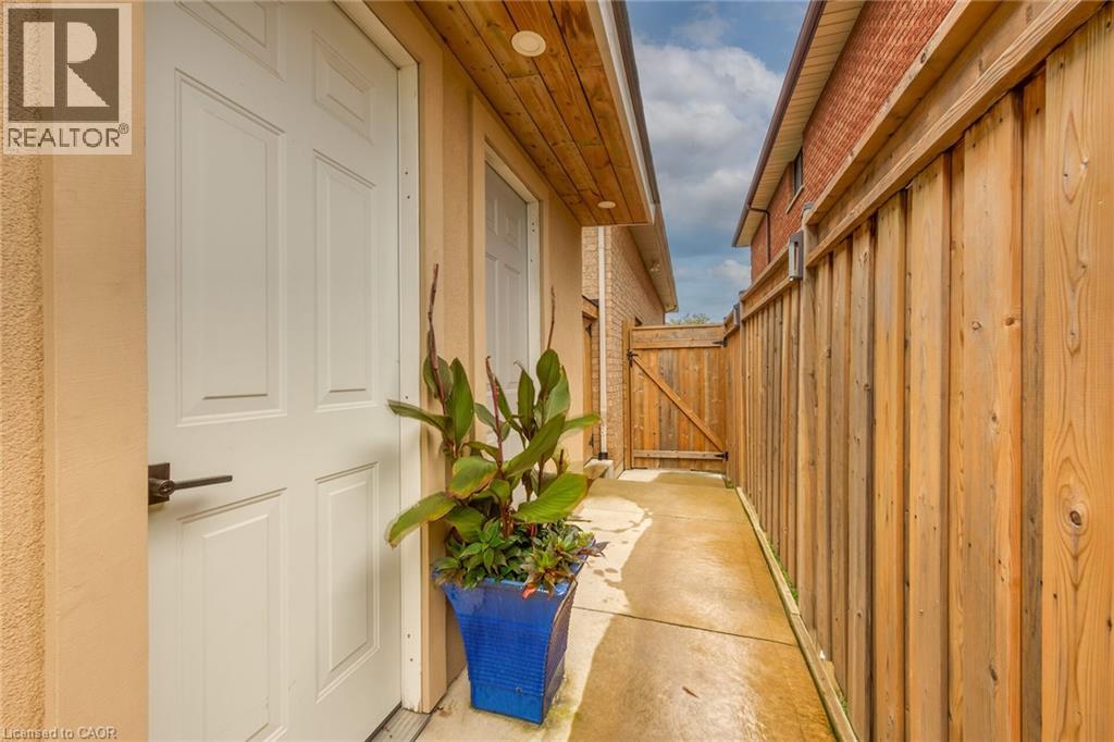 117 Christopher Drive, Hamilton, Ontario  L9B 1G6 - Photo 44 - 40782630