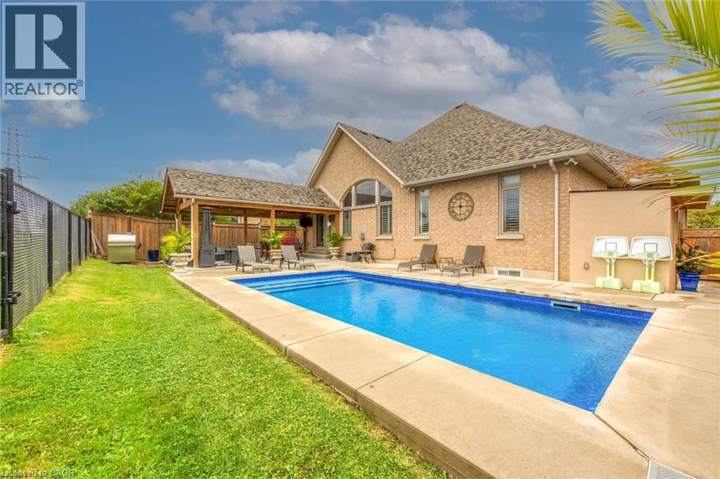 117 Christopher Drive, Hamilton, Ontario  L9B 1G6 - Photo 6 - 40782630