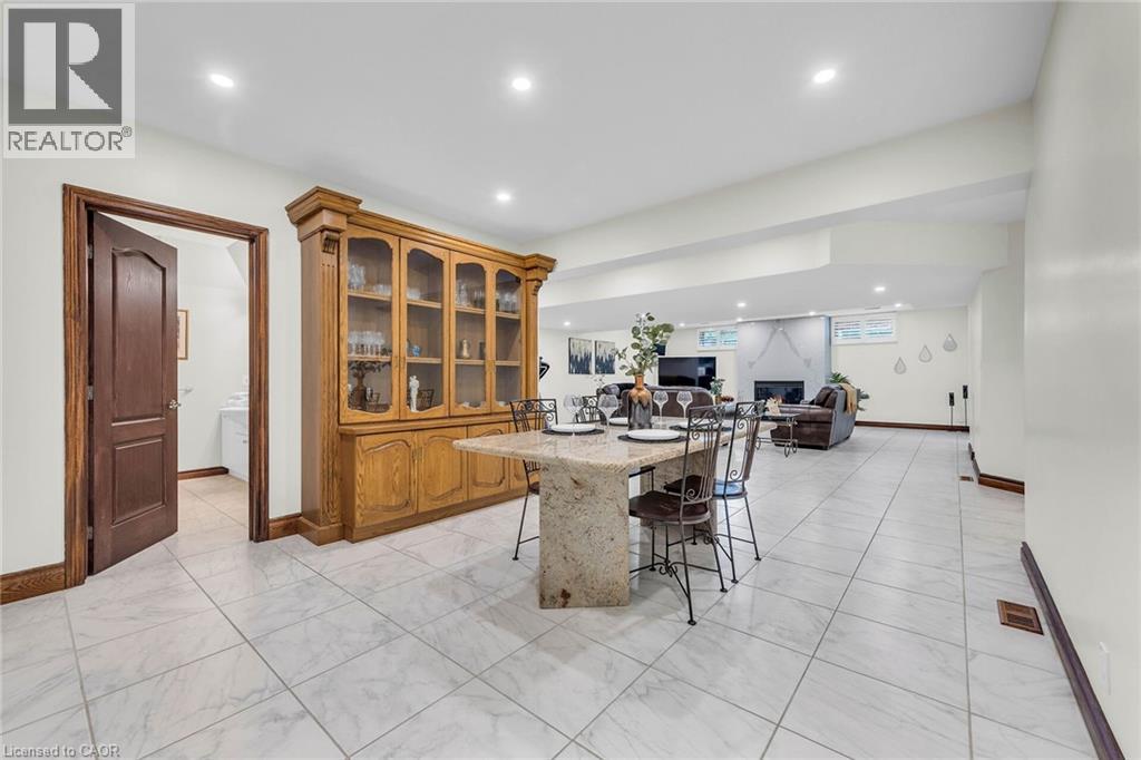 117 Christopher Drive, Hamilton, Ontario  L9B 1G6 - Photo 37 - 40782629