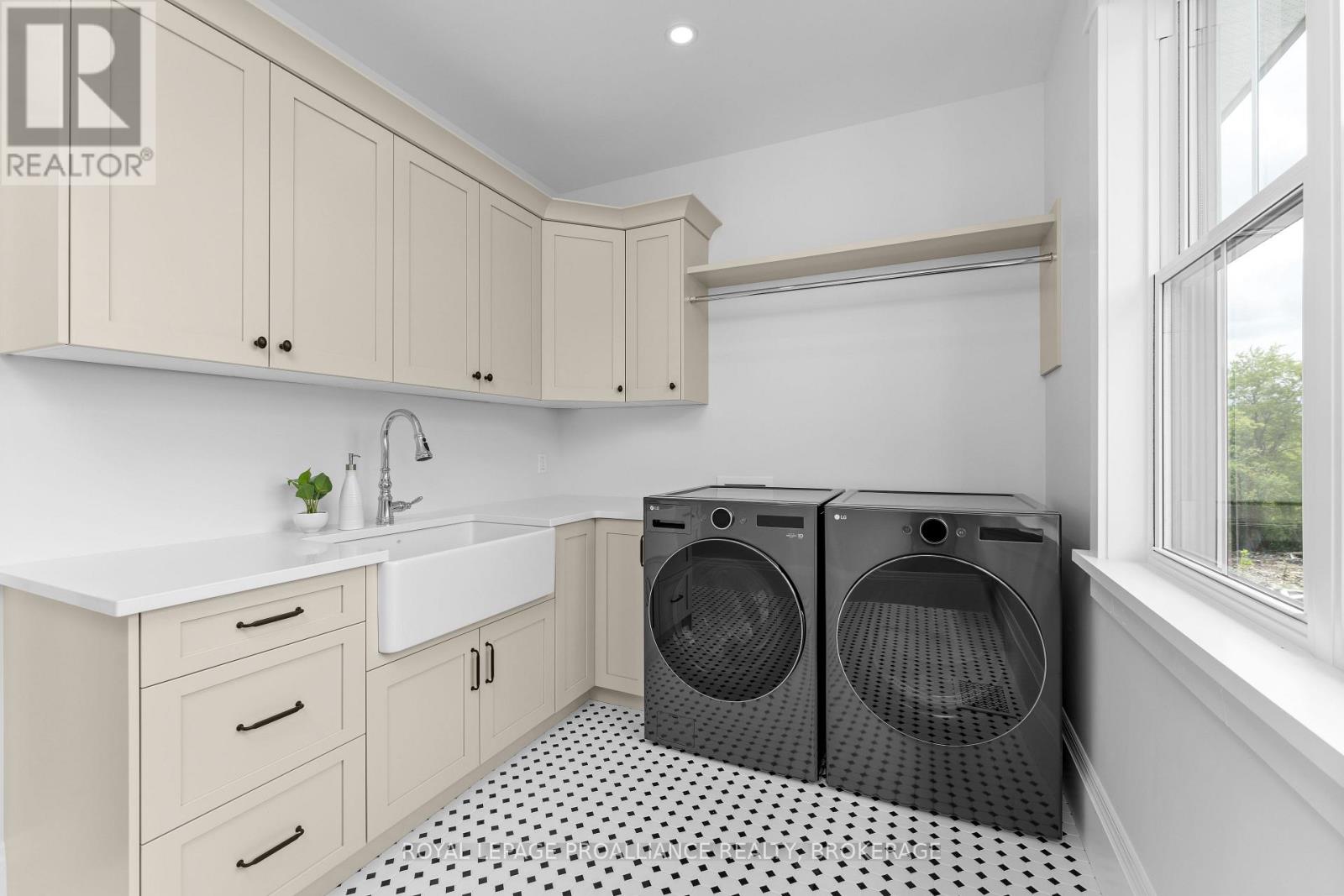 514 Caton Road, Loyalist (Bath), Ontario  K0H 1G0 - Photo 36 - X12485311