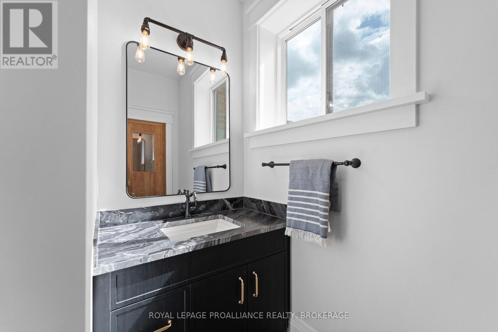 514 Caton Road, Loyalist (Bath), Ontario  K0H 1G0 - Photo 43 - X12485311