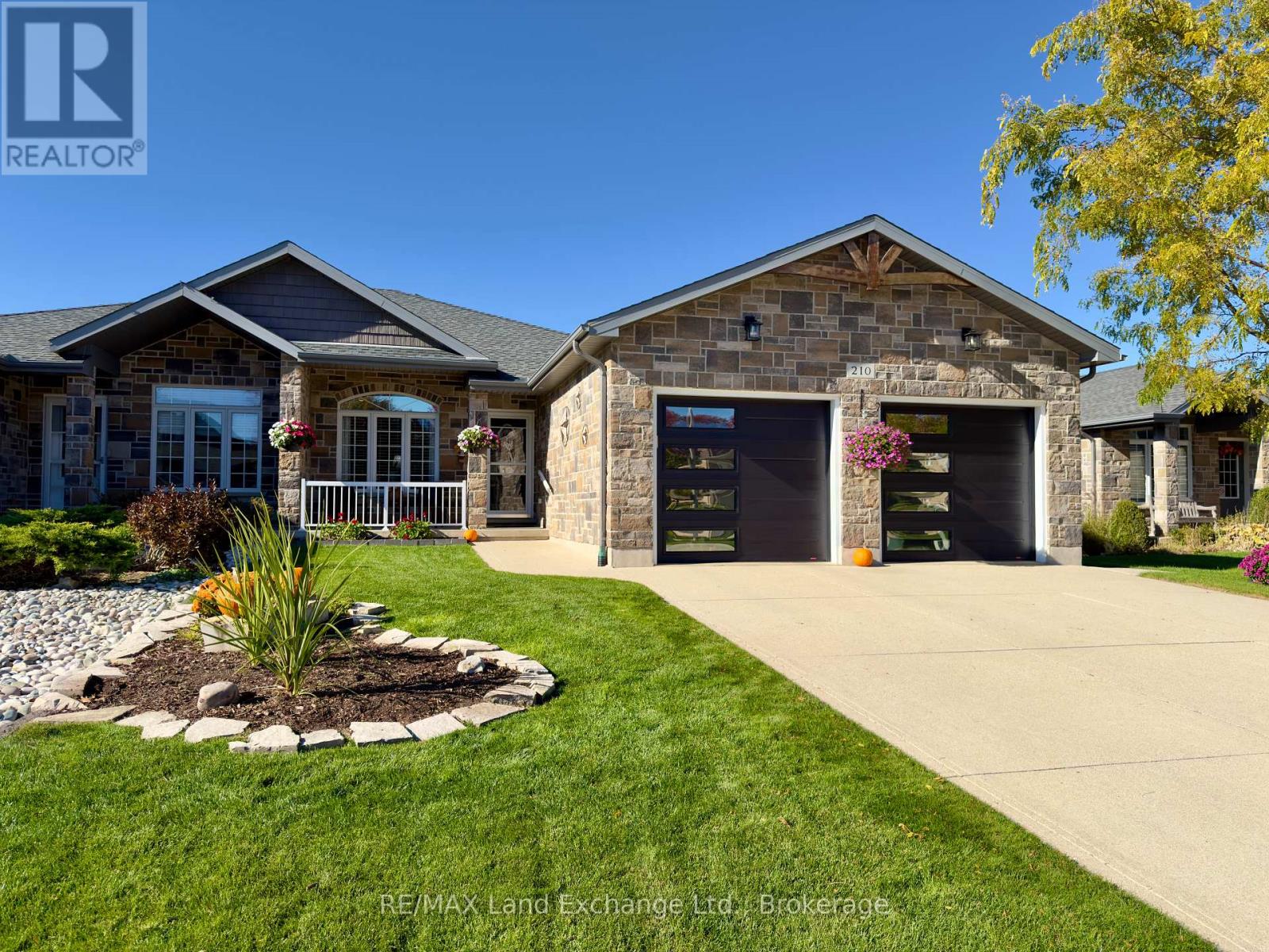 210 STICKEL STREET, Saugeen Shores, Ontario