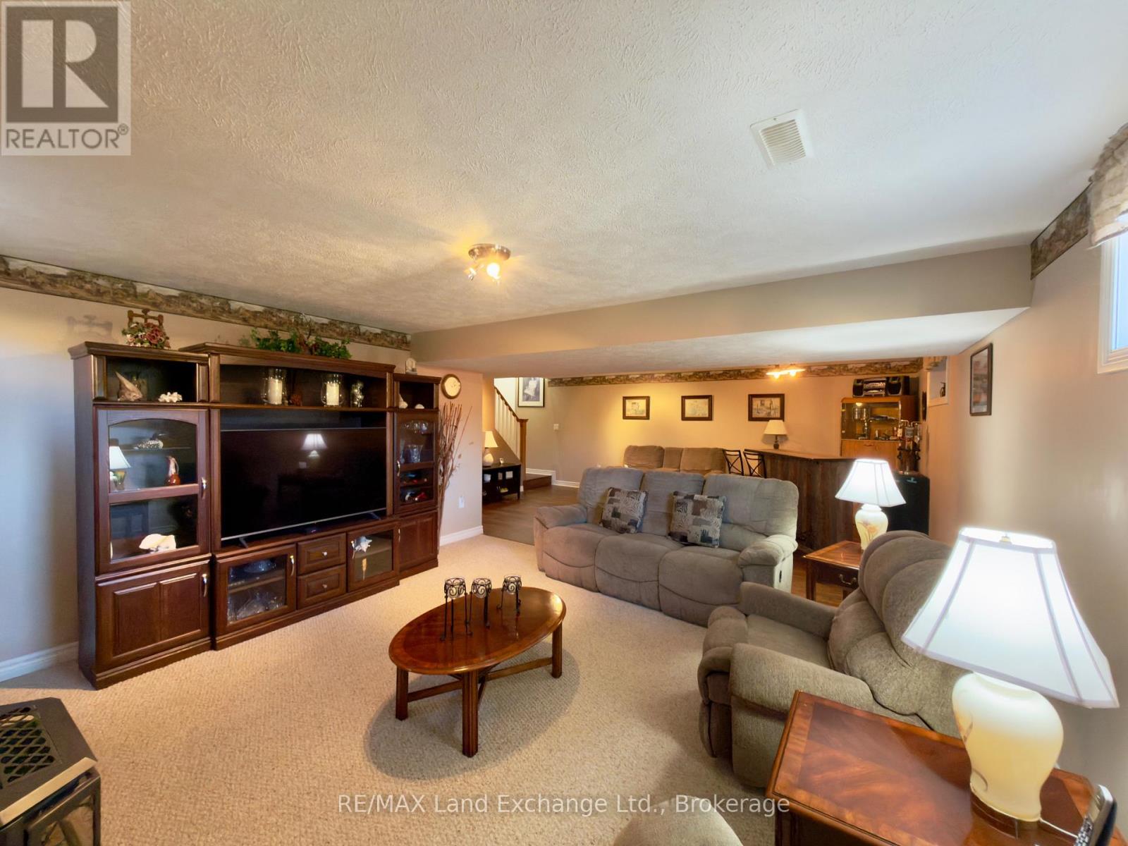 210 Stickel Street, Saugeen Shores, Ontario  N0H 2C1 - Photo 17 - X12485351