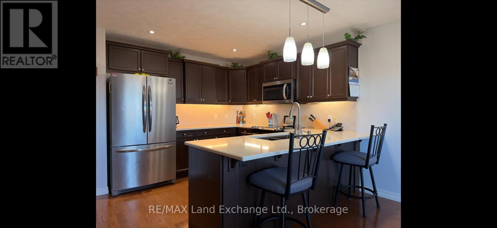 210 Stickel Street, Saugeen Shores, Ontario  N0H 2C1 - Photo 5 - X12485351