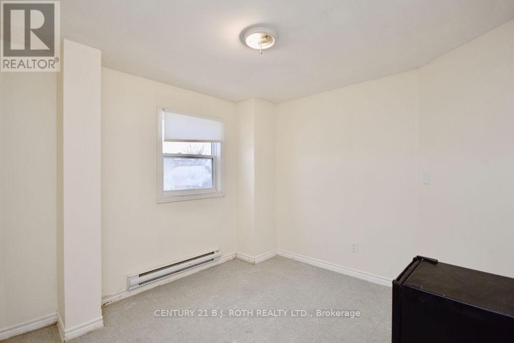 24 North Street N, Barrie, Ontario  L4M 2R9 - Photo 23 - S12251628