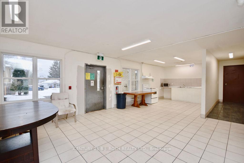 24 North Street N, Barrie, Ontario  L4M 2R9 - Photo 32 - S12251628