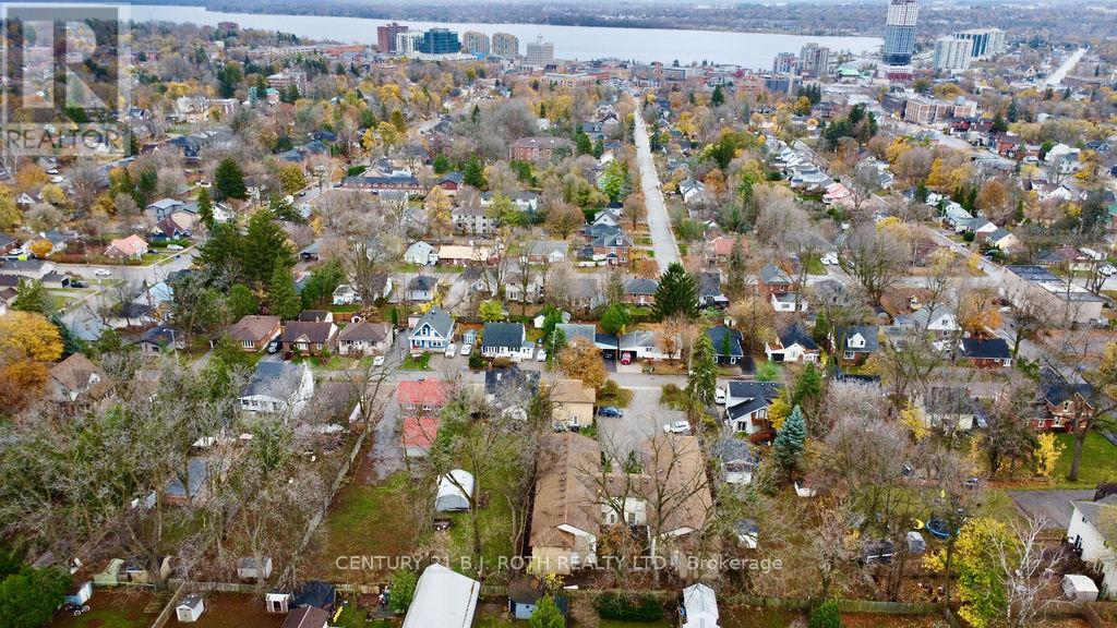 24 North Street N, Barrie, Ontario  L4M 2R9 - Photo 5 - S12251628