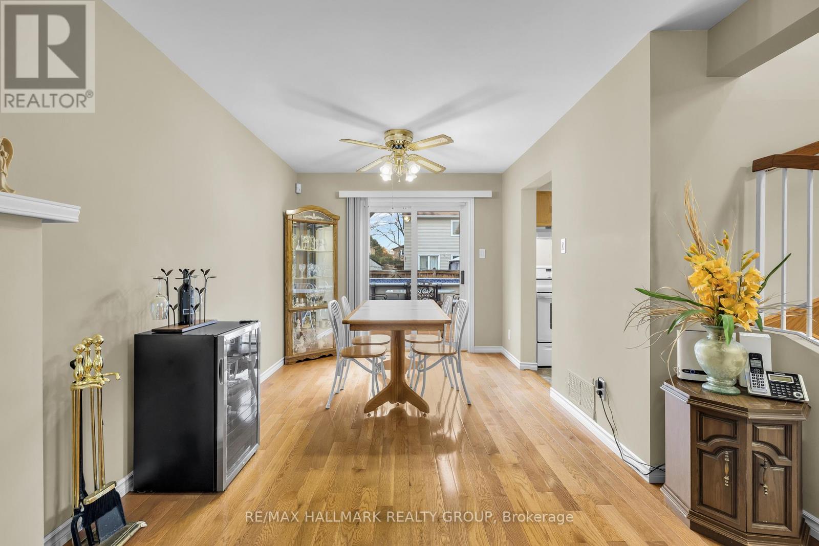 336 Mceachern Crescent, Ottawa, Ontario  K1E 3P5 - Photo 12 - X12485313