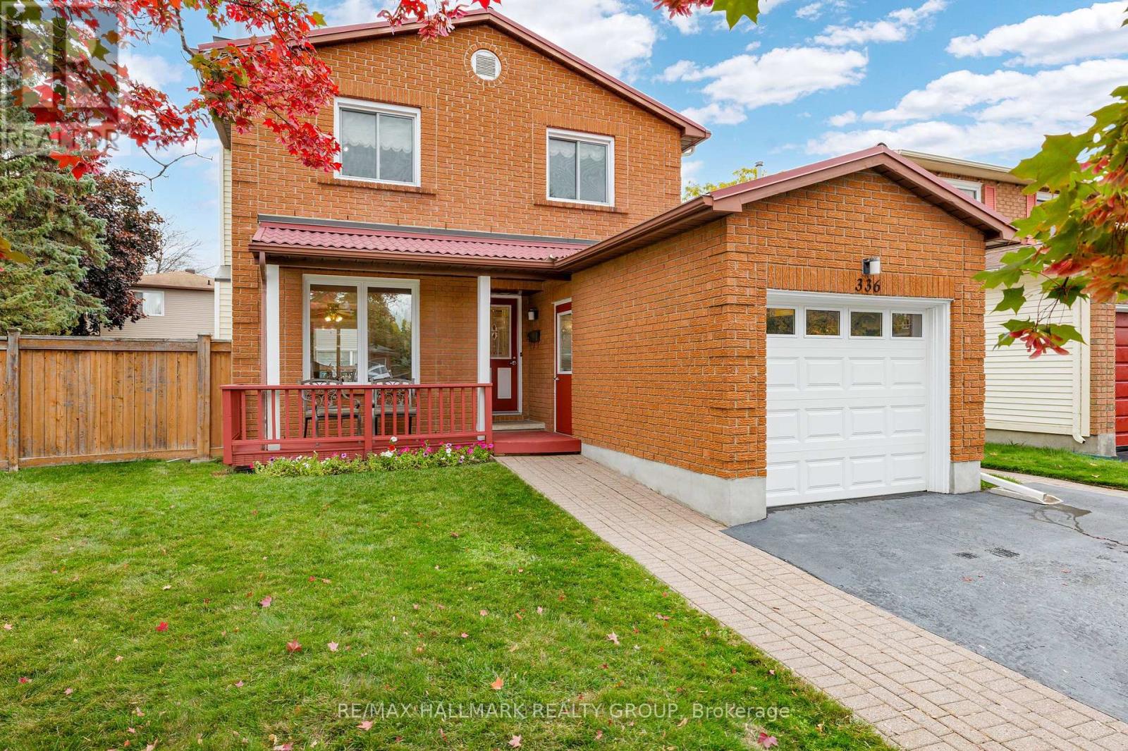 336 Mceachern Crescent, Ottawa, Ontario  K1E 3P5 - Photo 2 - X12485313