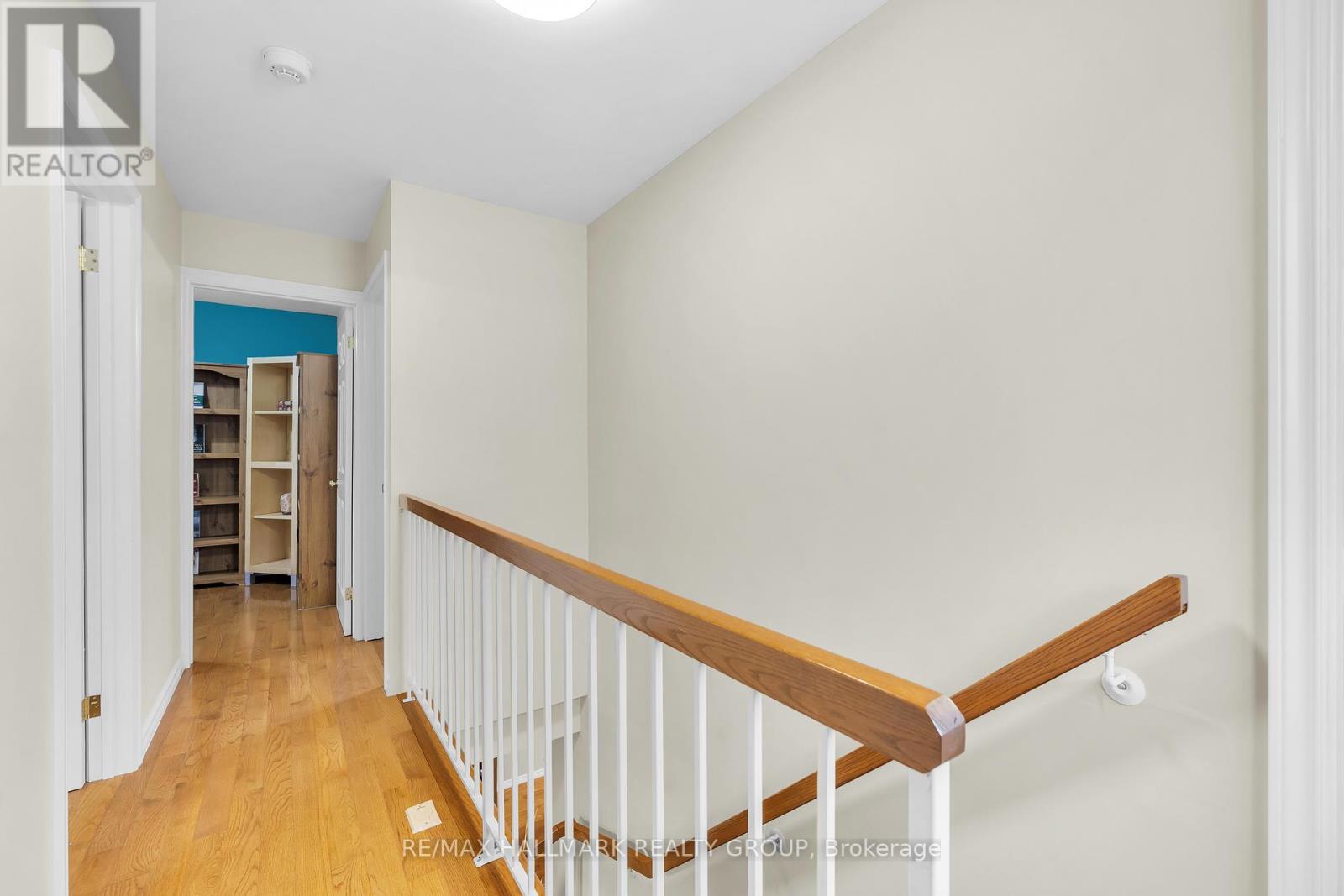 336 Mceachern Crescent, Ottawa, Ontario  K1E 3P5 - Photo 22 - X12485313