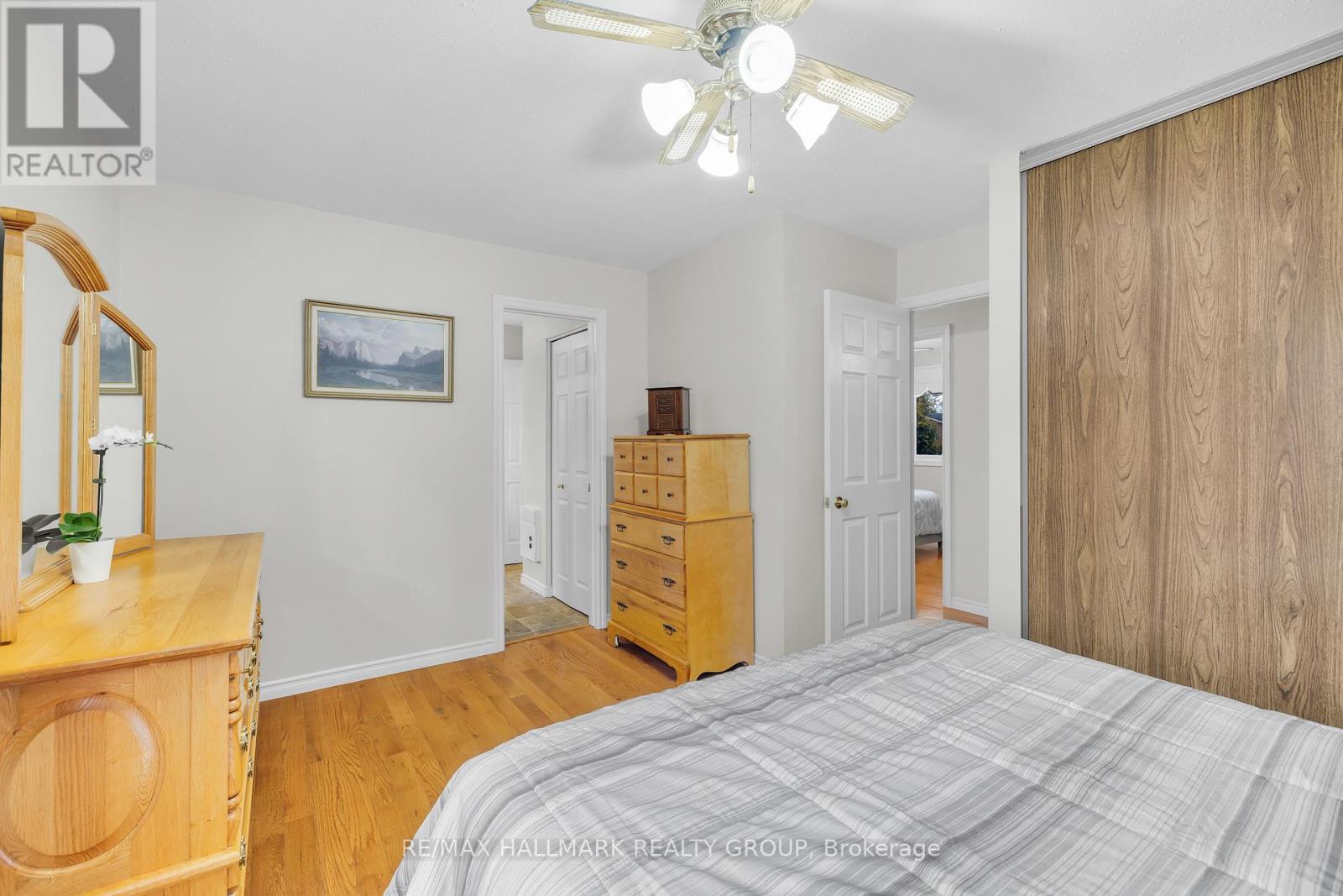 336 Mceachern Crescent, Ottawa, Ontario  K1E 3P5 - Photo 26 - X12485313