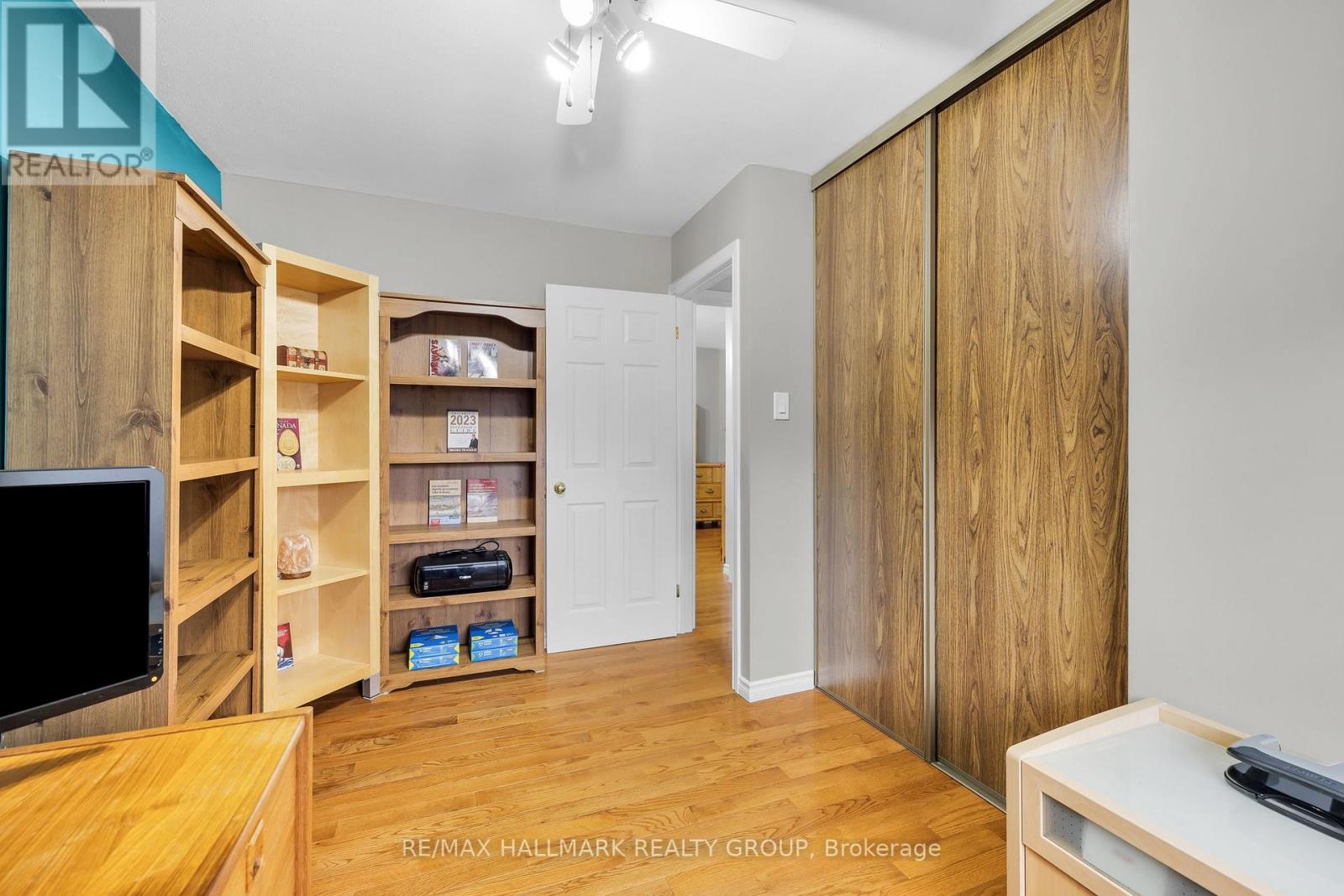 336 Mceachern Crescent, Ottawa, Ontario  K1E 3P5 - Photo 28 - X12485313