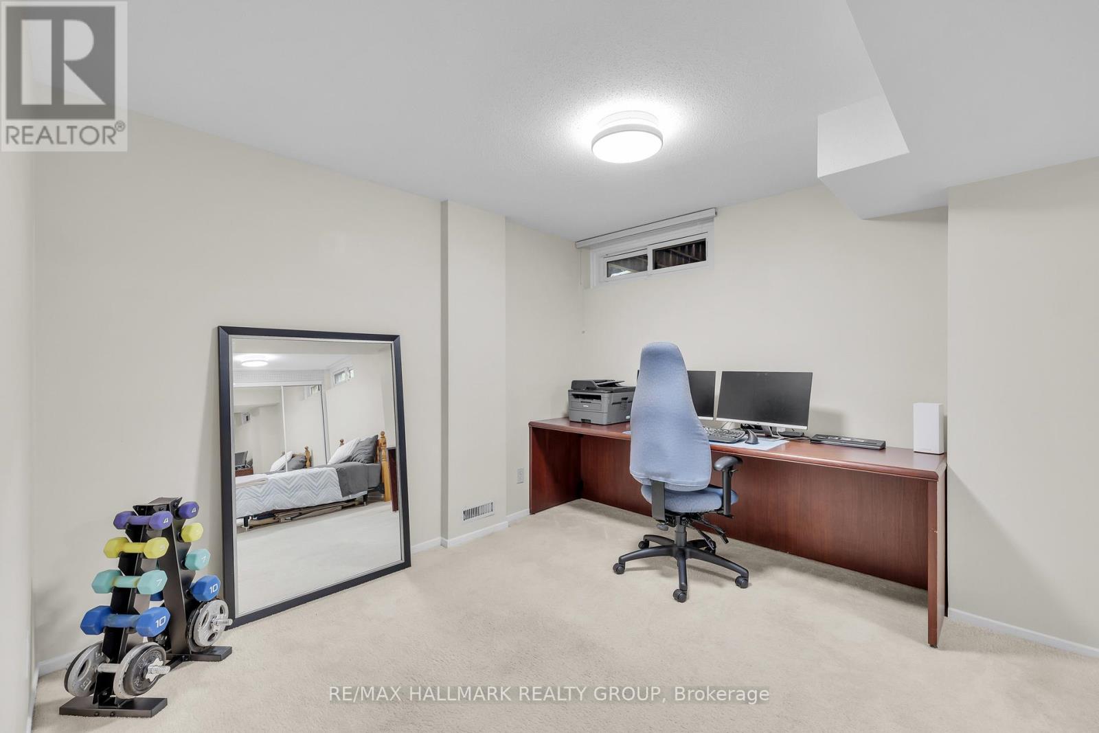 336 Mceachern Crescent, Ottawa, Ontario  K1E 3P5 - Photo 33 - X12485313