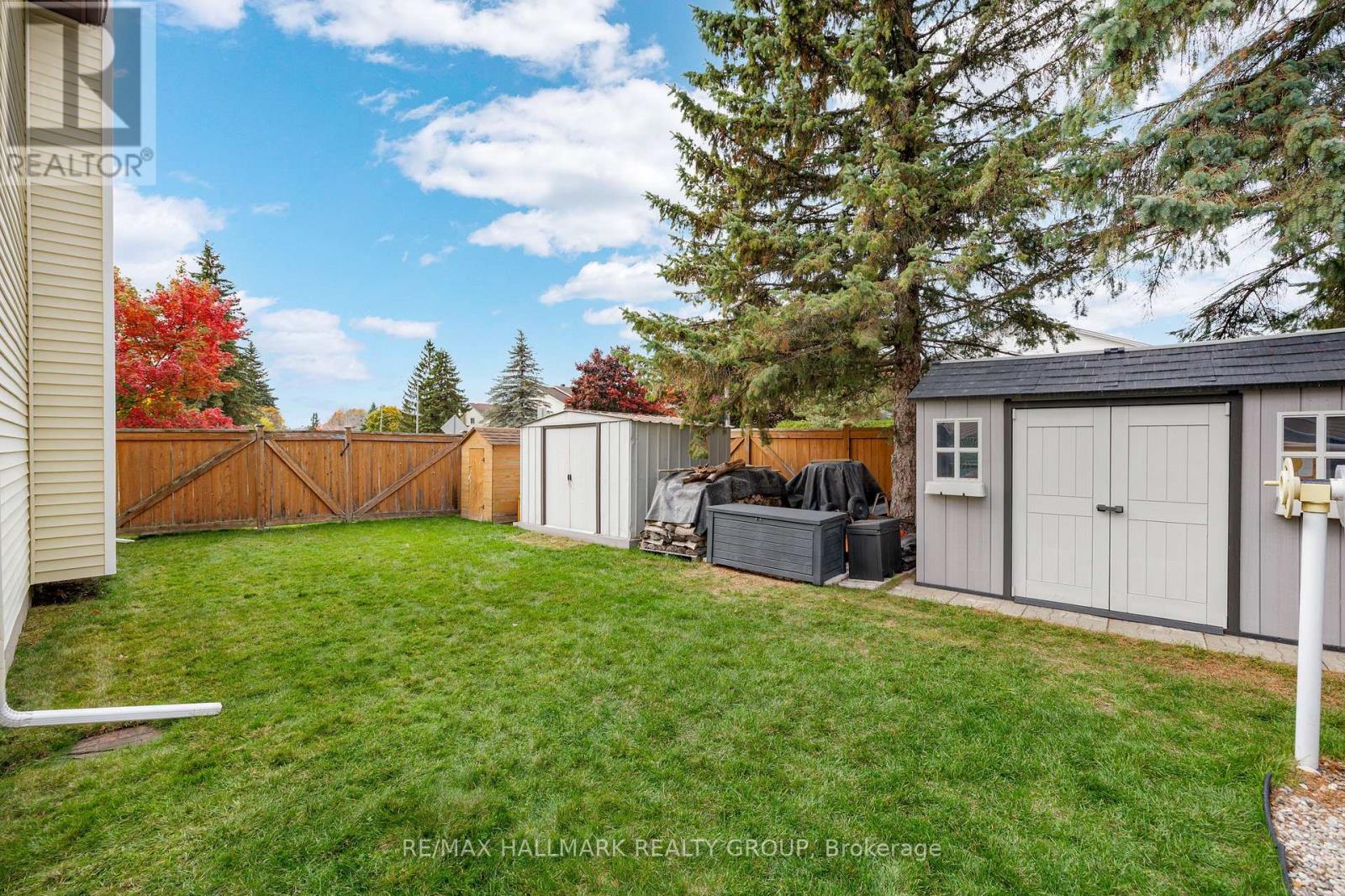 336 Mceachern Crescent, Ottawa, Ontario  K1E 3P5 - Photo 35 - X12485313