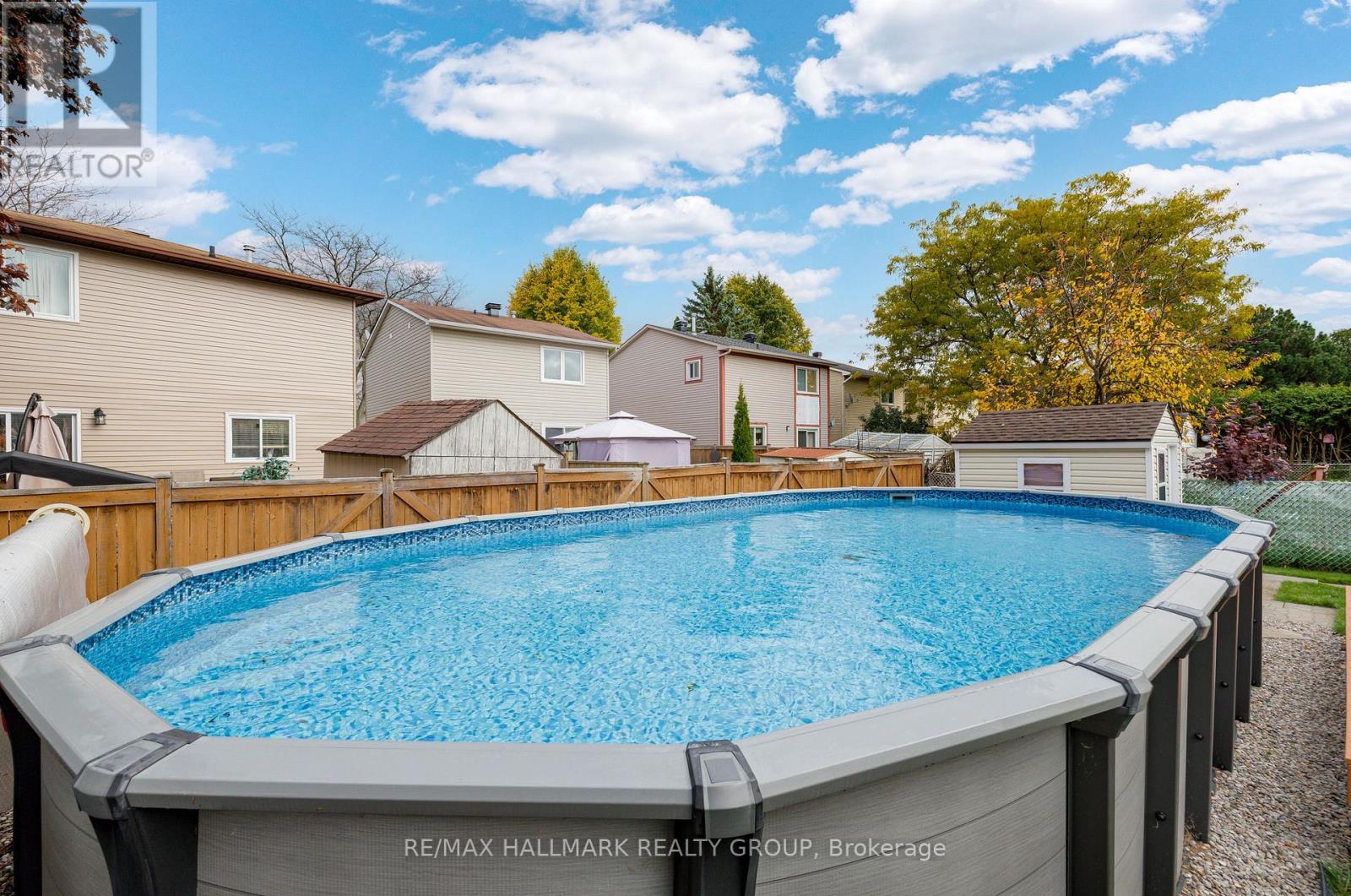 336 Mceachern Crescent, Ottawa, Ontario  K1E 3P5 - Photo 40 - X12485313