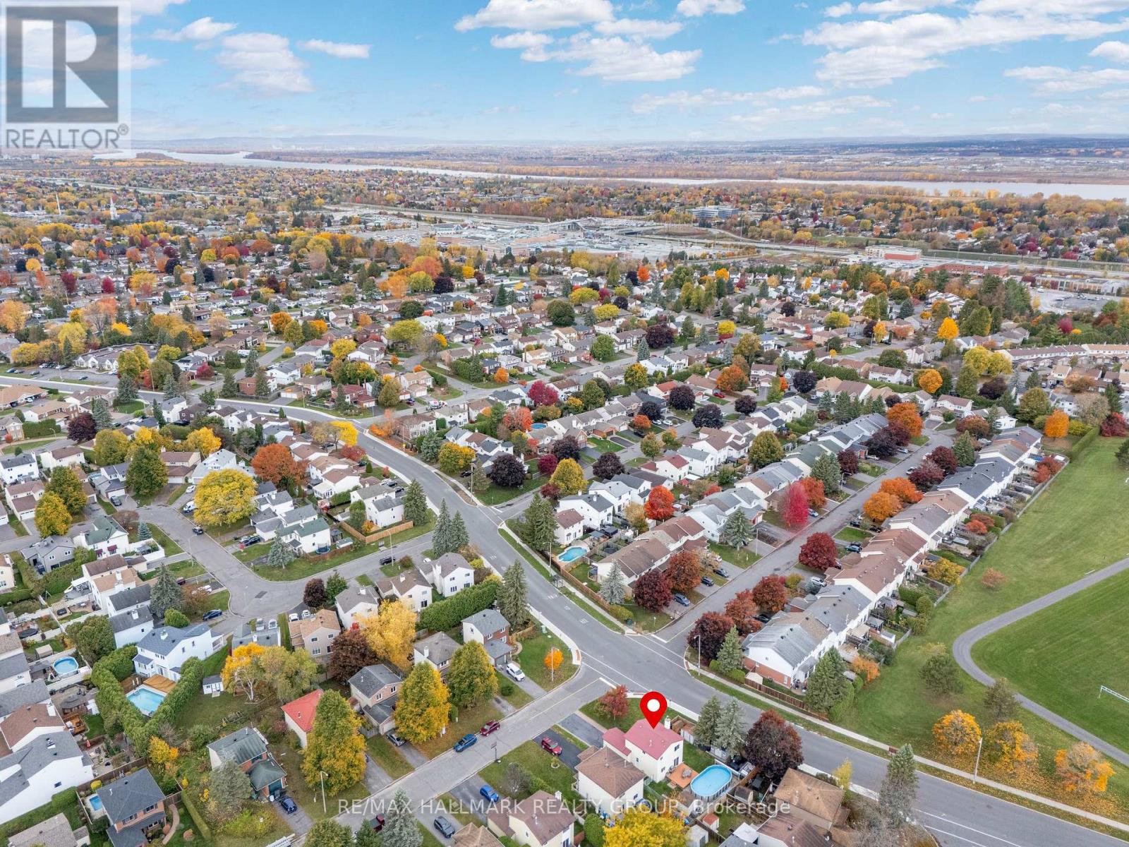 336 Mceachern Crescent, Ottawa, Ontario  K1E 3P5 - Photo 49 - X12485313