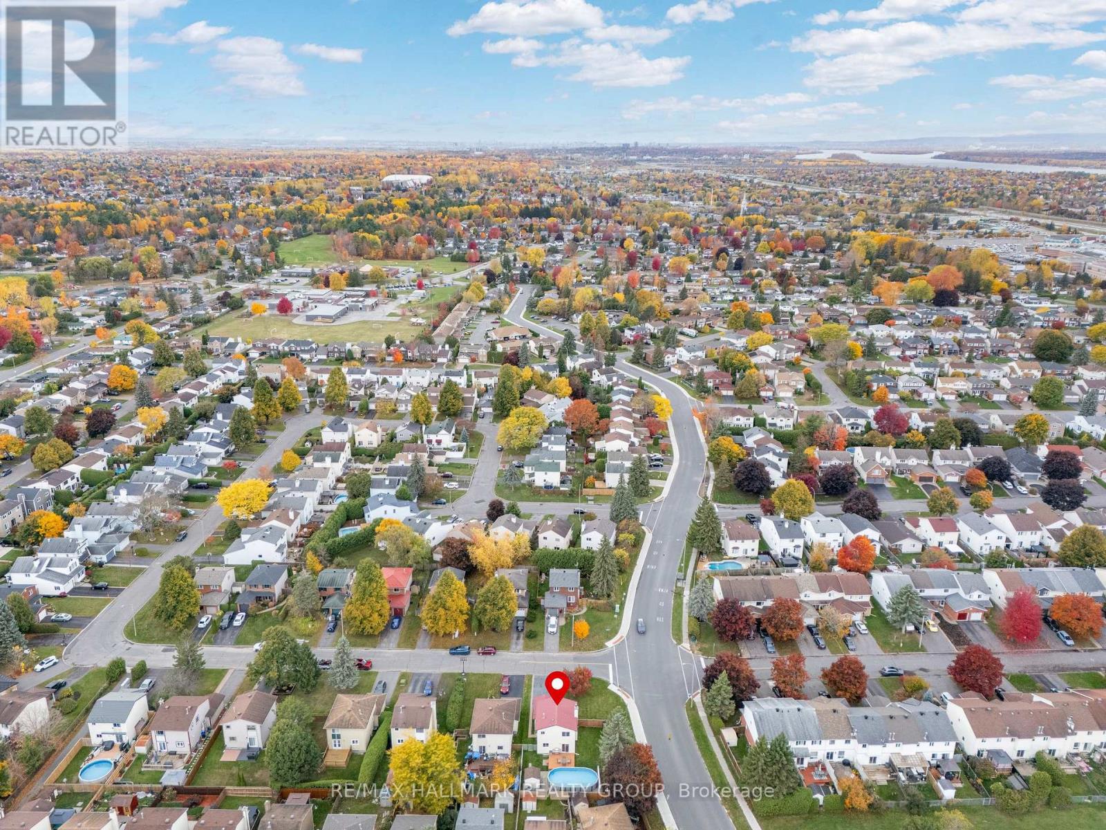 336 Mceachern Crescent, Ottawa, Ontario  K1E 3P5 - Photo 50 - X12485313