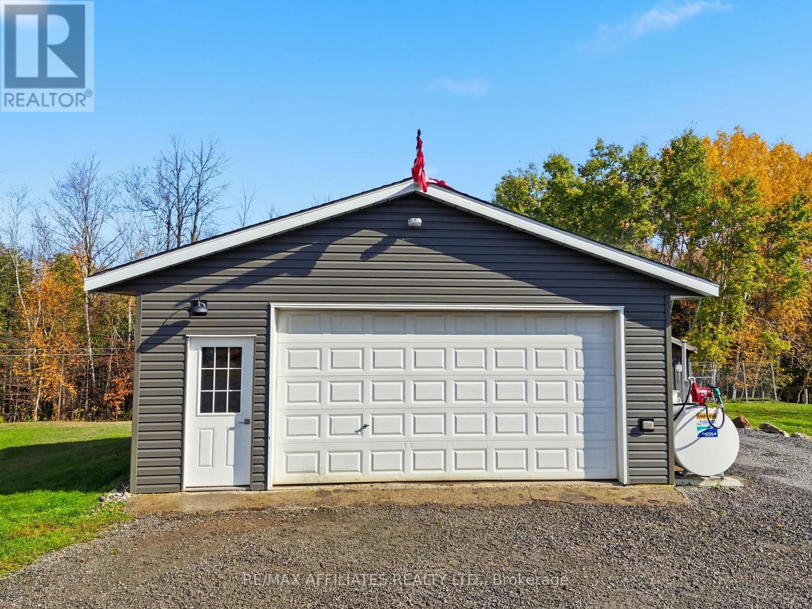 843 Ferguson Falls Road, Lanark Highlands, Ontario  K7C 0C5 - Photo 30 - X12485325