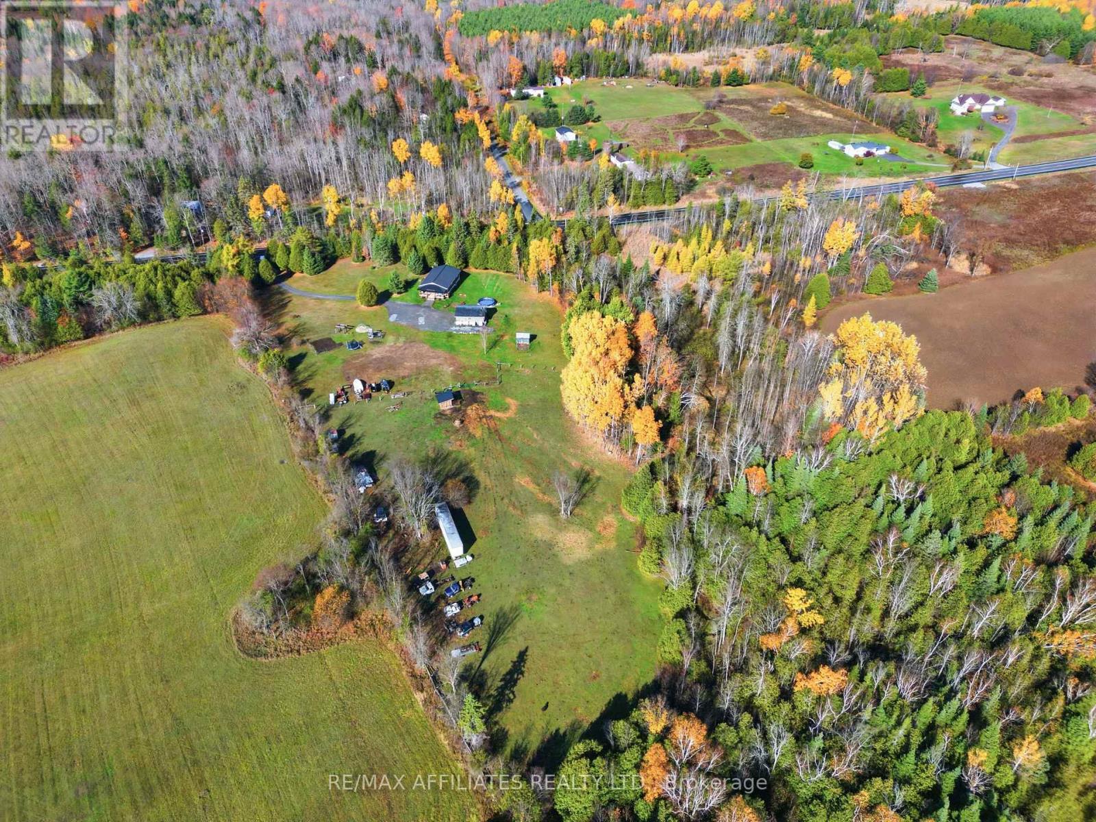 843 Ferguson Falls Road, Lanark Highlands, Ontario  K7C 0C5 - Photo 33 - X12485325