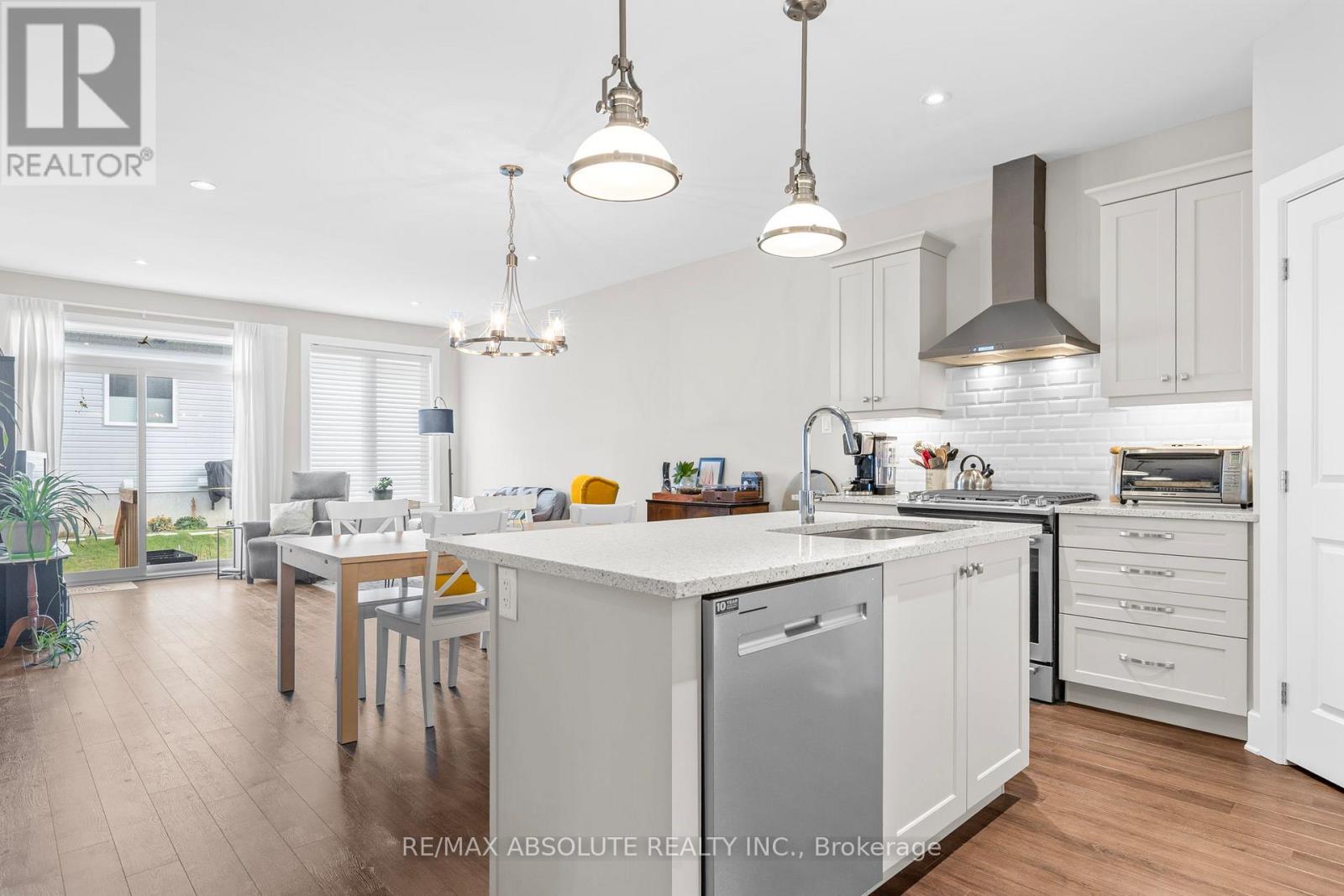 19 Elmer West Street, Mississippi Mills, Ontario  K0A 1A0 - Photo 13 - X12485334