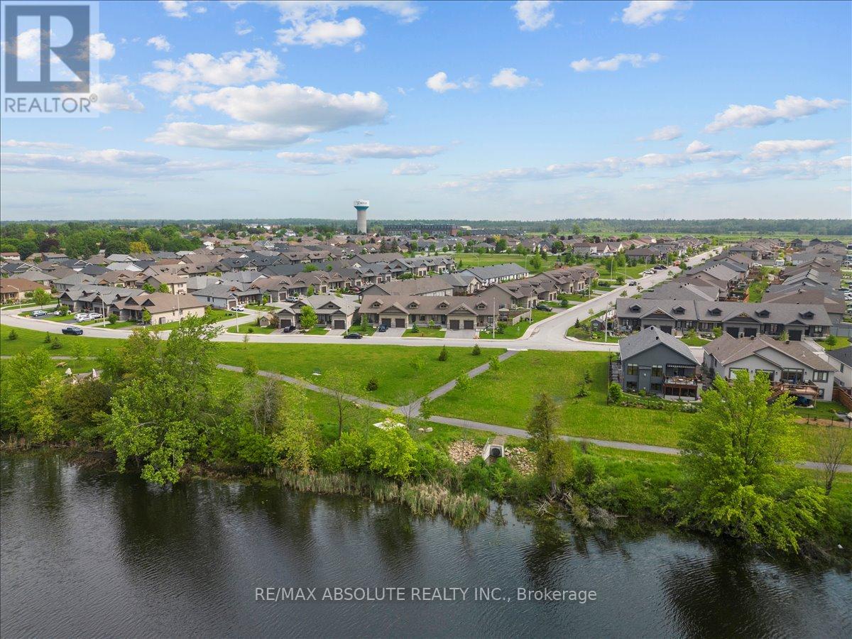 19 Elmer West Street, Mississippi Mills, Ontario  K0A 1A0 - Photo 4 - X12485334