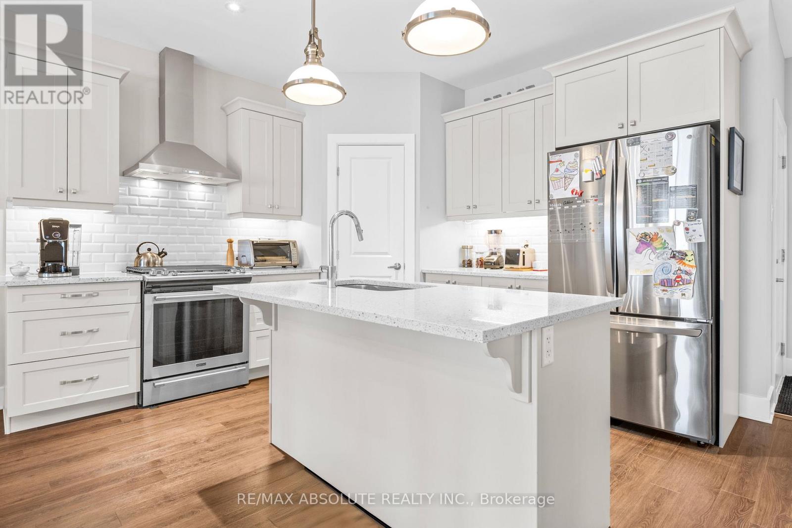 19 Elmer West Street, Mississippi Mills, Ontario  K0A 1A0 - Photo 7 - X12485334