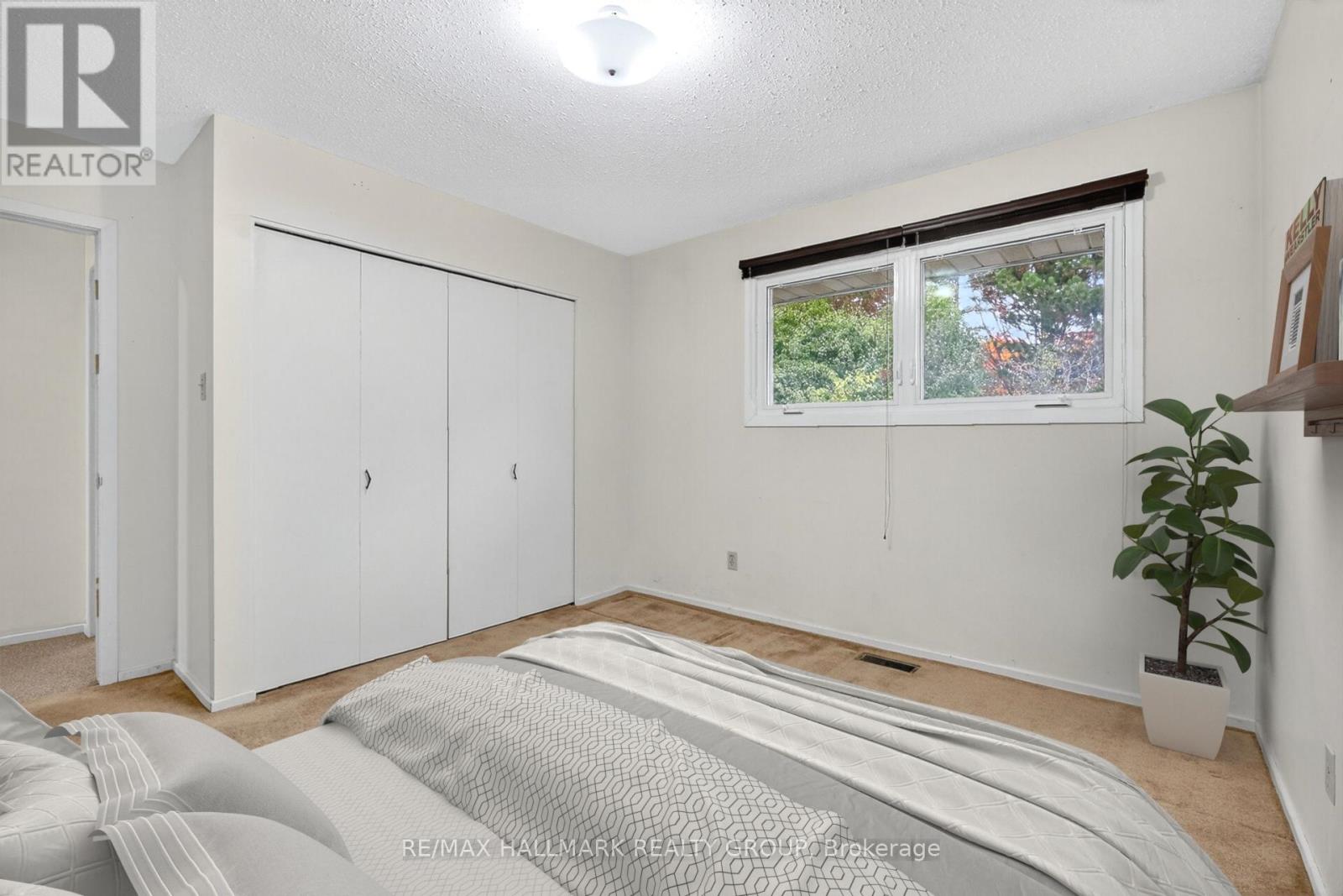 1415 Plumber Avenue, Ottawa, Ontario  K1K 4B2 - Photo 35 - X12485358