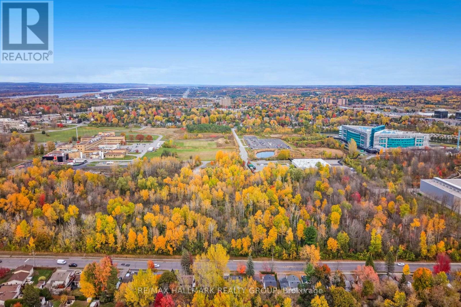 1415 Plumber Avenue, Ottawa, Ontario  K1K 4B2 - Photo 44 - X12485358