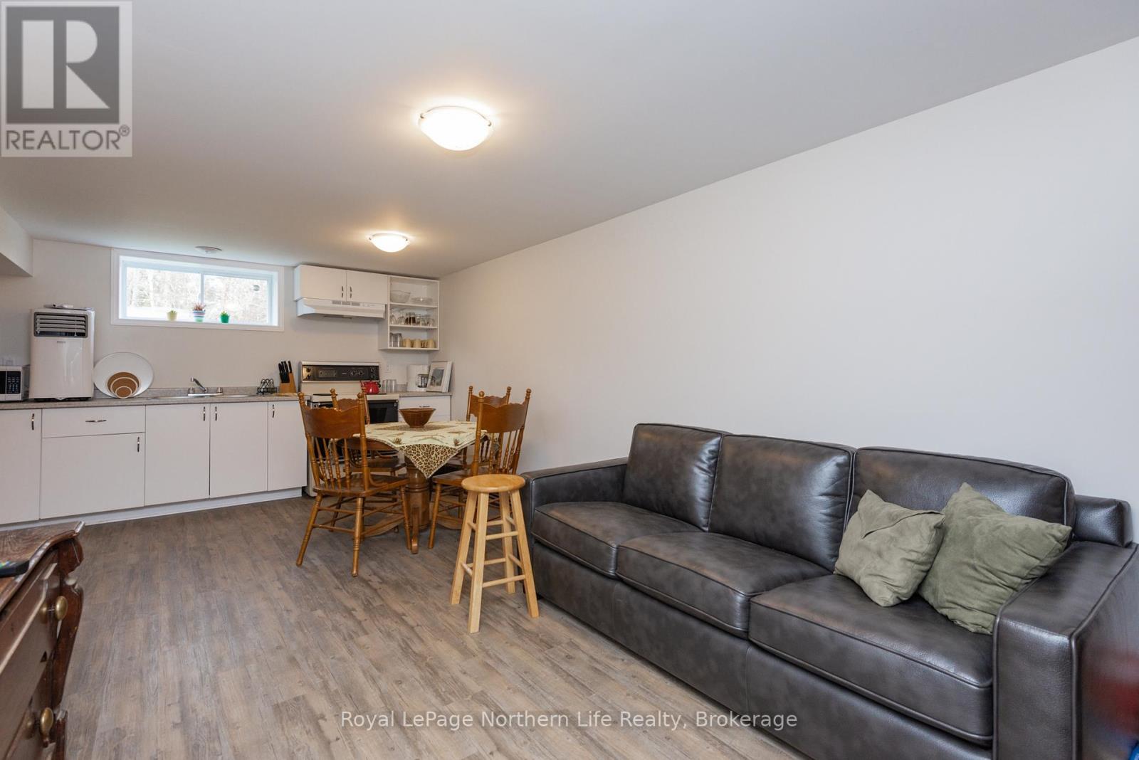 809 Cameron Road, Papineau-Cameron, Ontario  P0H 1V0 - Photo 34 - X12464971